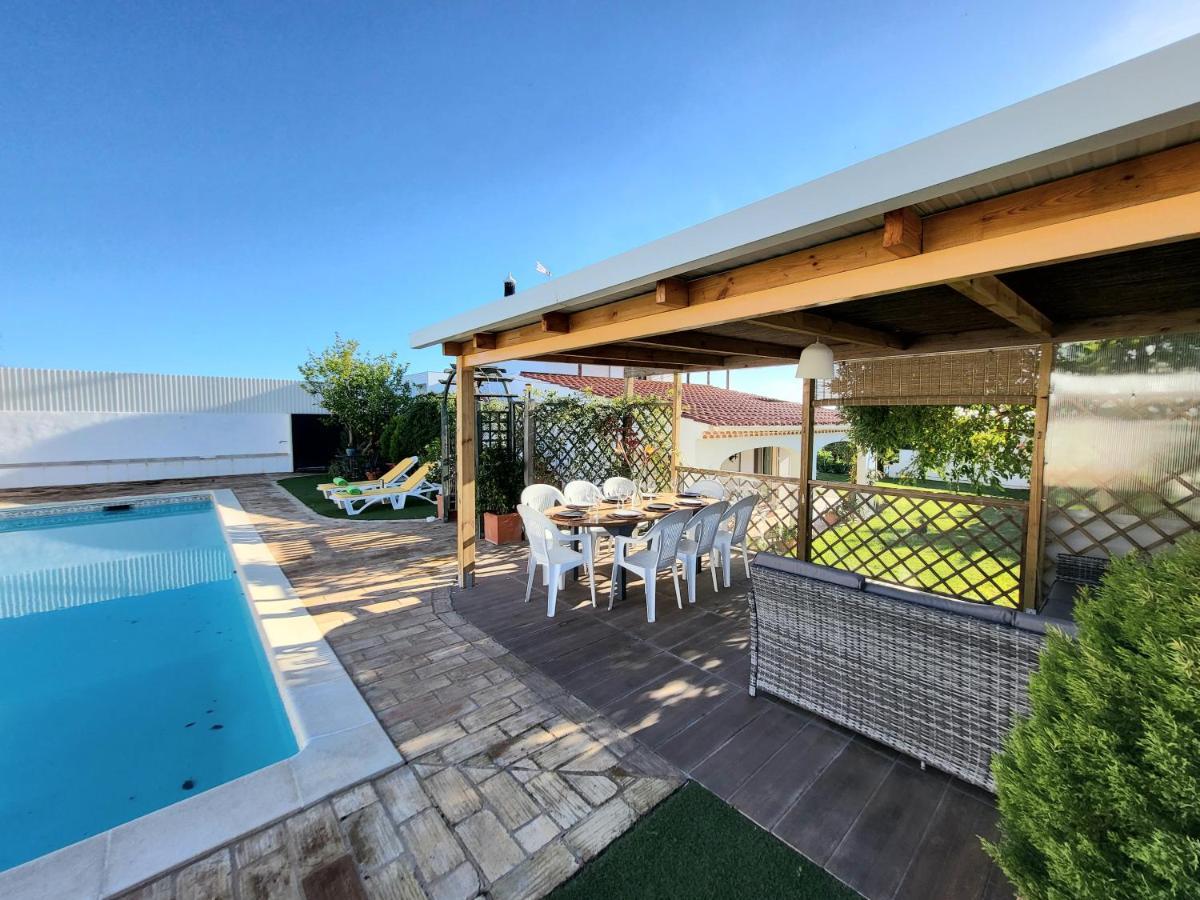 Villa Estrelicia - Pool - Free Wi-Fi - New In Booking لول المظهر الخارجي الصورة