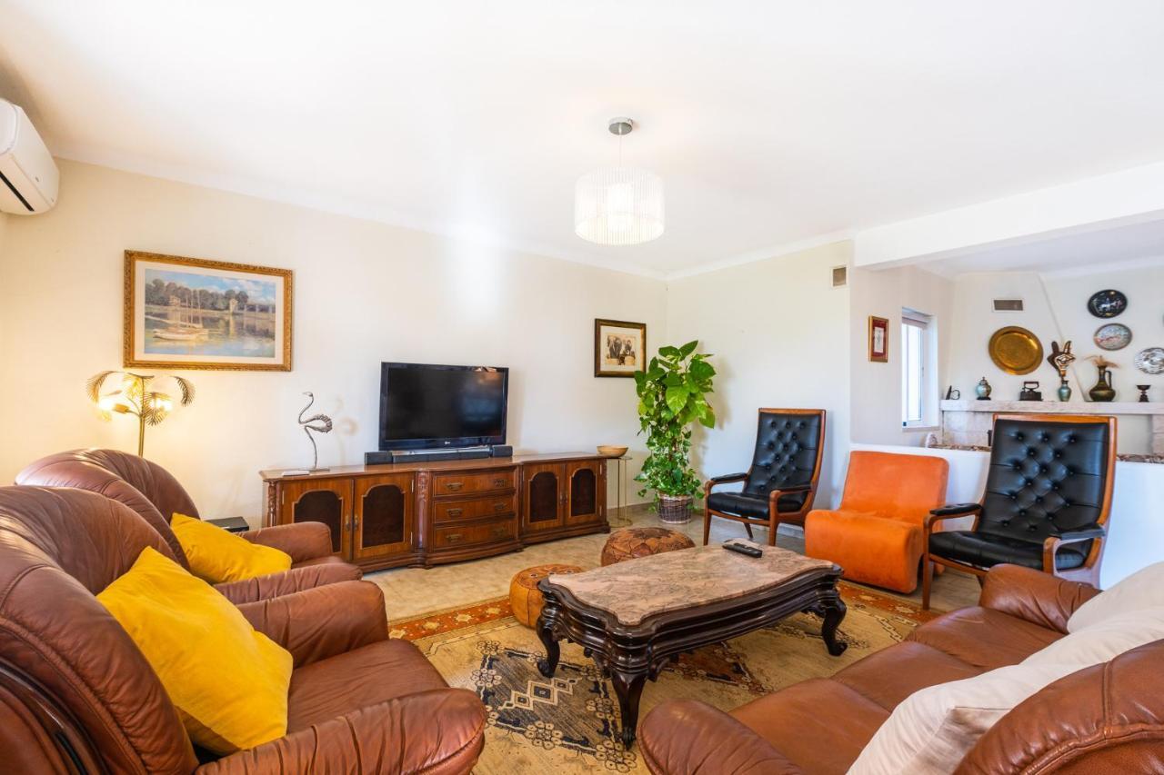 Villa Estrelicia - Pool - Free Wi-Fi - New In Booking لول المظهر الخارجي الصورة