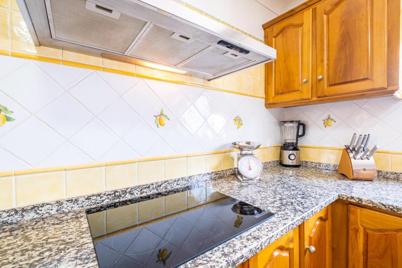 Villa Estrelicia - Pool - Free Wi-Fi - New In Booking لول المظهر الخارجي الصورة