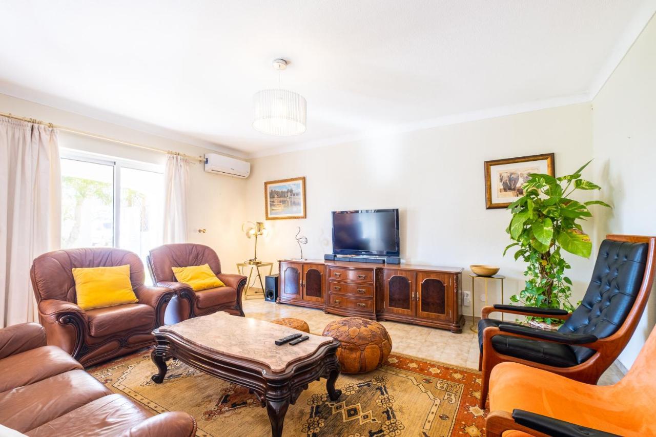 Villa Estrelicia - Pool - Free Wi-Fi - New In Booking لول المظهر الخارجي الصورة